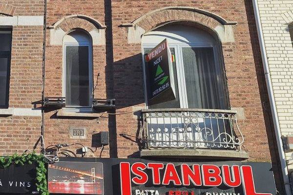 Maison de commerce dans l'hyper centre de Visé 