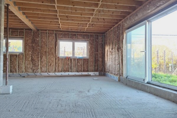 Maison 3 façades en gros œuvre fermé 