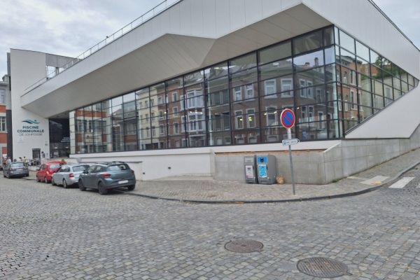 Sudio situé juste à côté de la piscine Jonfosse dans l'hyper centre de Liège